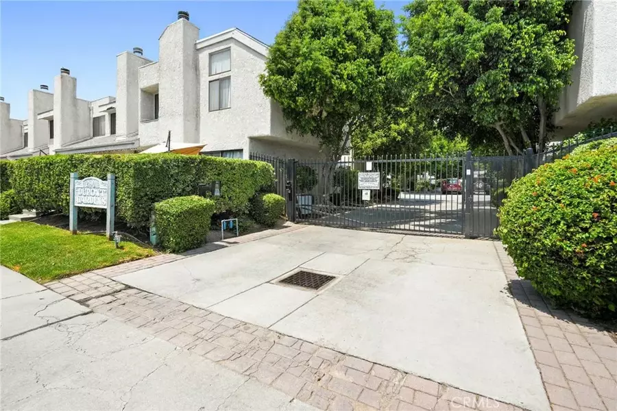 21901 Dupont Street #17, Chatsworth, CA 91311