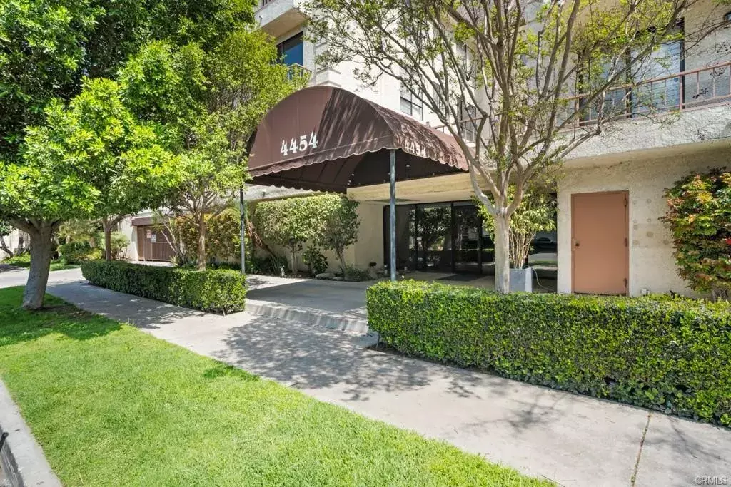 Sherman Oaks, CA 91423,4454 Ventura Canyon Avenue #304