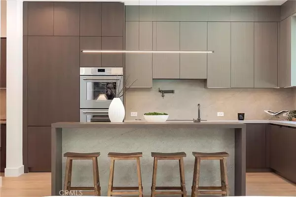 Sherman Oaks, CA 91403,4625 Vesper Avenue