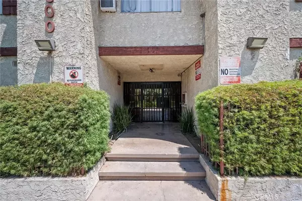 8800 Cedros Avenue #204, Panorama City, CA 91402