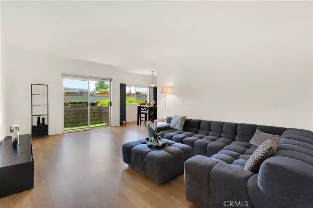 Encino, CA 91316,5400 Newcastle Avenue #46