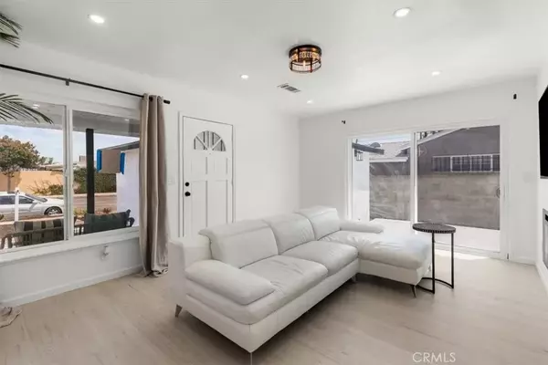 Compton, CA 90220,1902 W 156th Street