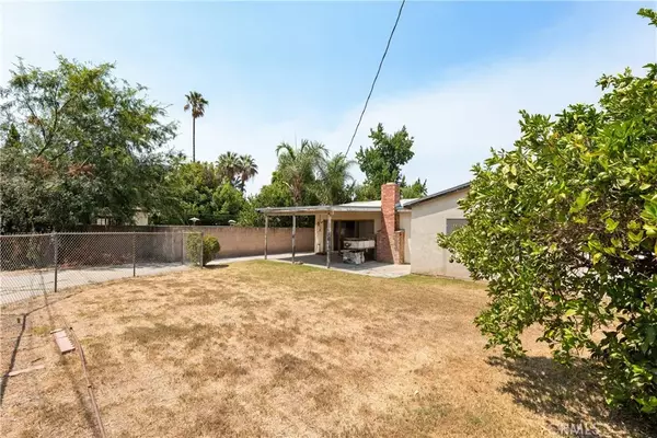 Van Nuys, CA 91406,6902 Lasaine Avenue