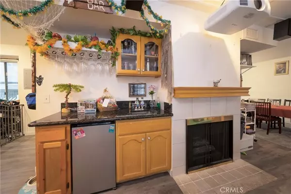 North Hills, CA 91343,8744 Burnet #7