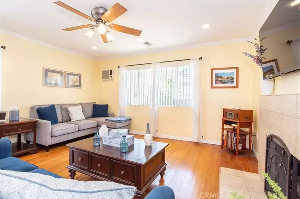 Mission Hills (san Fernando), CA 91345,10632 Kester Avenue