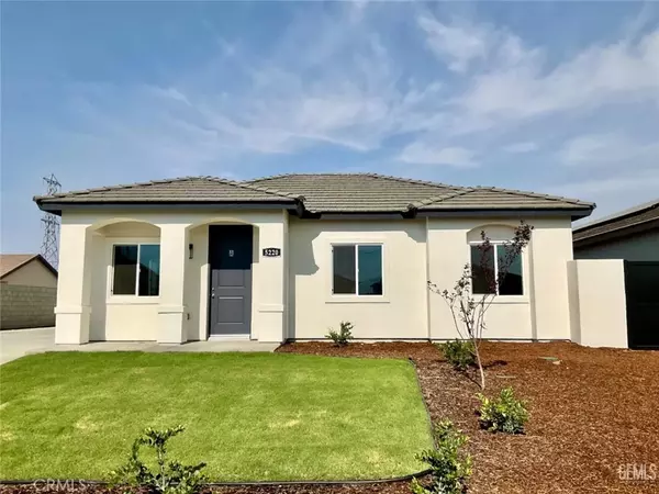 5220 Hawkwatch Lane, Bakersfield, CA 93306