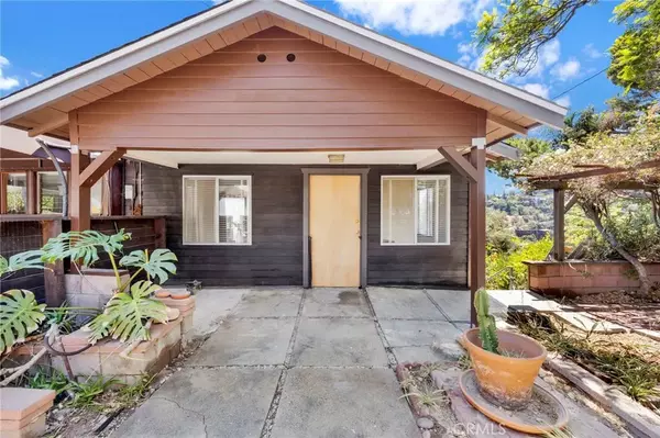 Los Angeles, CA 90065,579 Crane Boulevard