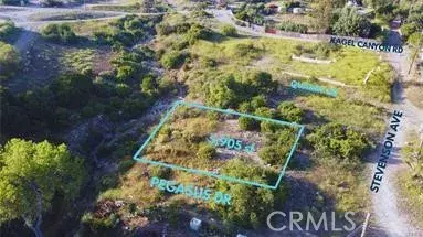 166 Pegasus Dr, Sylmar, CA 91342