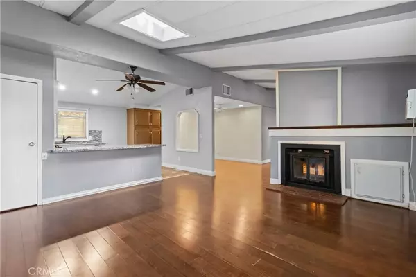 Lancaster, CA 93535,2330 E Avenue J8 #245