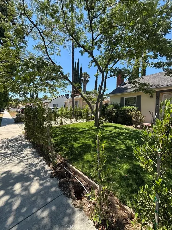 Encino, CA 91316,5071 Enfield Avenue