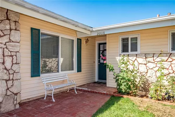 Newhall, CA 91321,26618 Whispering Leaves Drive