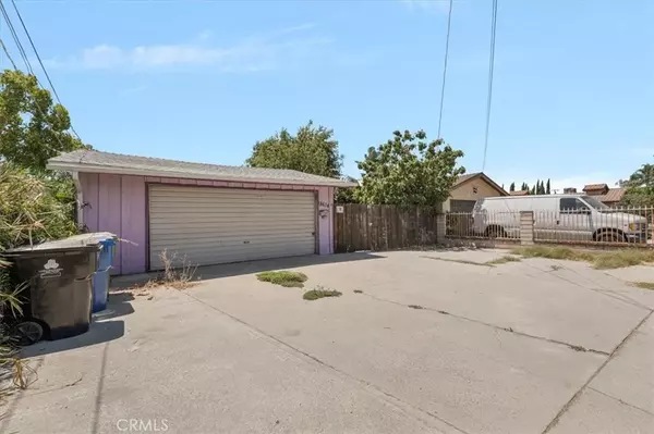 Reseda, CA 91335,18634 Saticoy Street