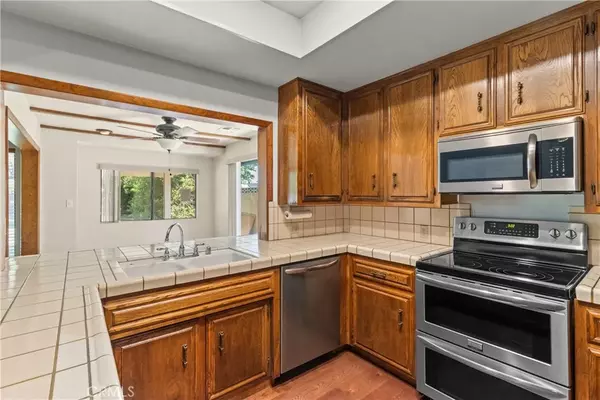 Lancaster, CA 93536,44154 Planet Circle