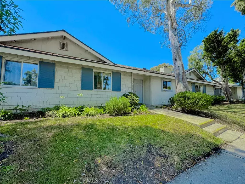 Chatsworth, CA 91311,20722 Devonshire Street