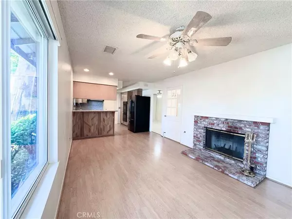 Chatsworth, CA 91311,20722 Devonshire Street