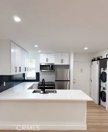 17000 Burbank Boulevard #304, Encino, CA 91316