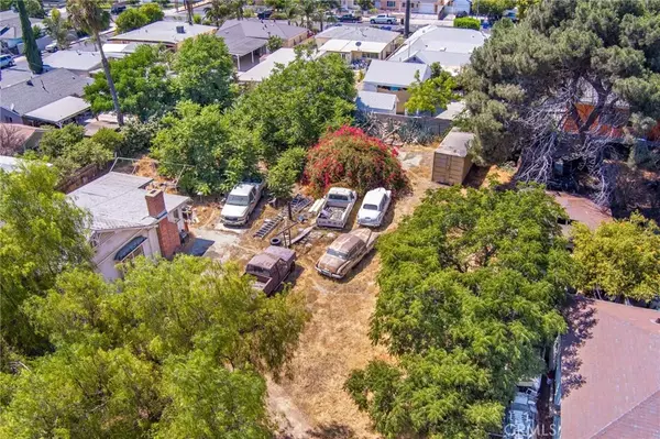 Pacoima, CA 91331,13541 Pinney St