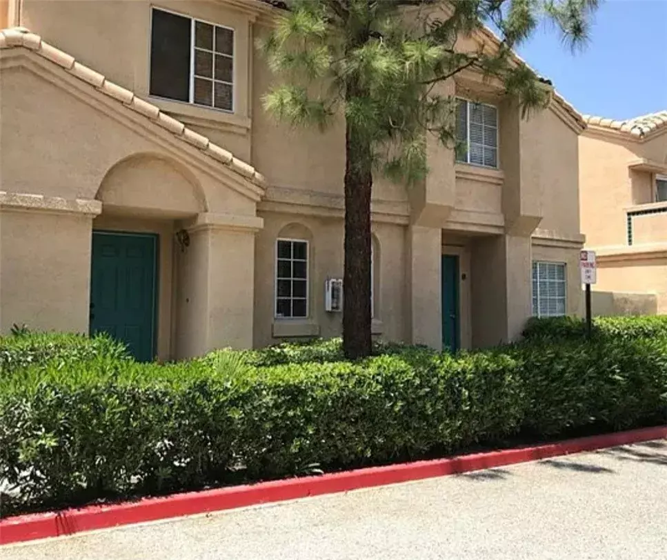 Newhall, CA 91321,18844 Vista Del Canon #B