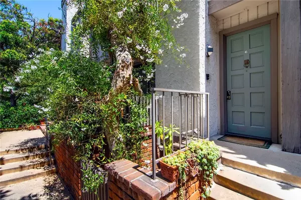 Los Angeles, CA 90025,1844 Midvale Avenue #6