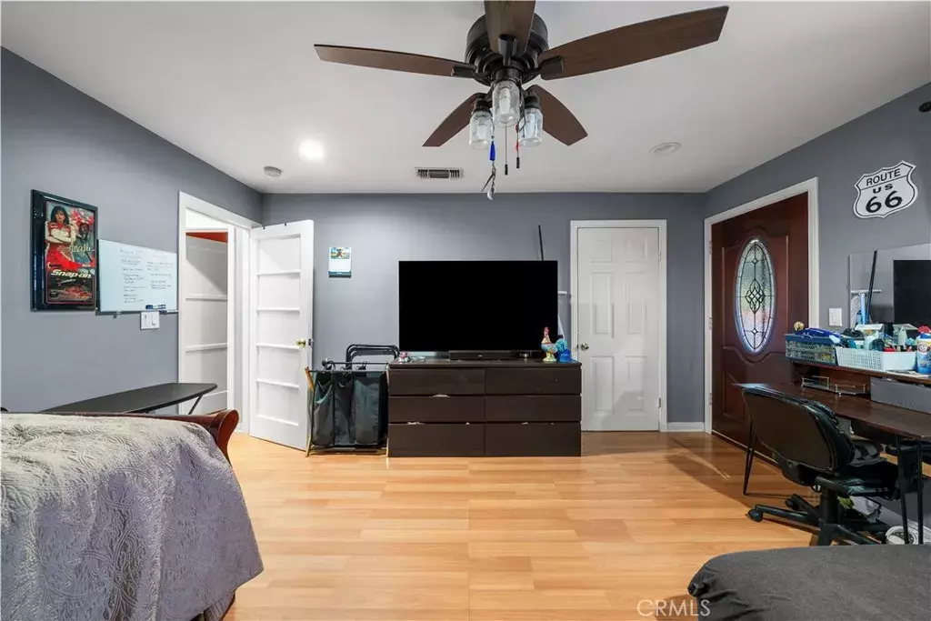 Reseda, CA 91335,7300 Sylvia Avenue