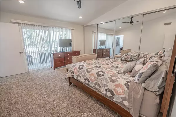 Saugus, CA 91350,27412 Garza Drive