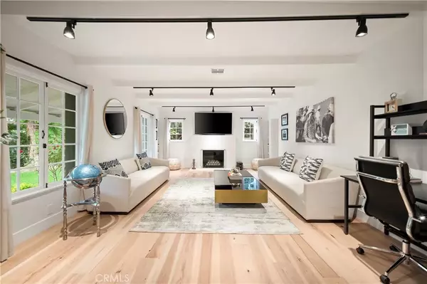 Studio City, CA 91602,11305 Valley Spring Lane