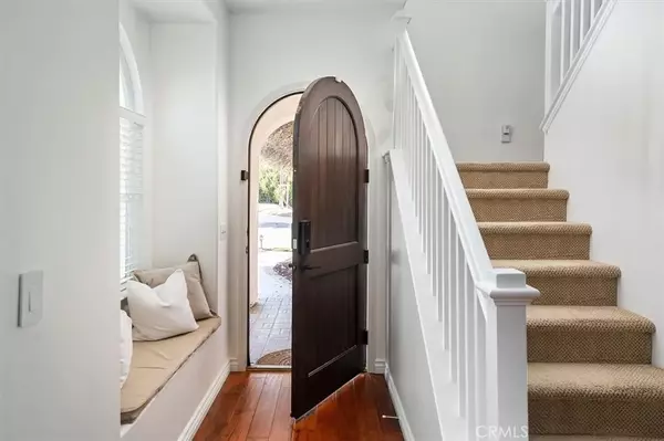 Valencia, CA 91354,28302 Lobelia Lane