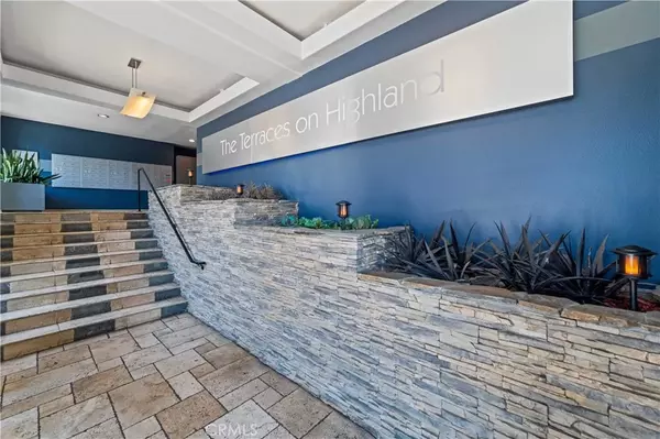 1940 N Highland Avenue #70, Los Angeles, CA 90068