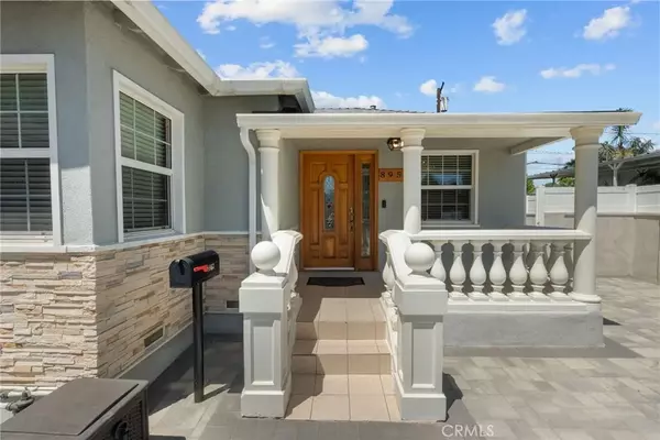 Northridge, CA 91324,8957 Eames Avenue