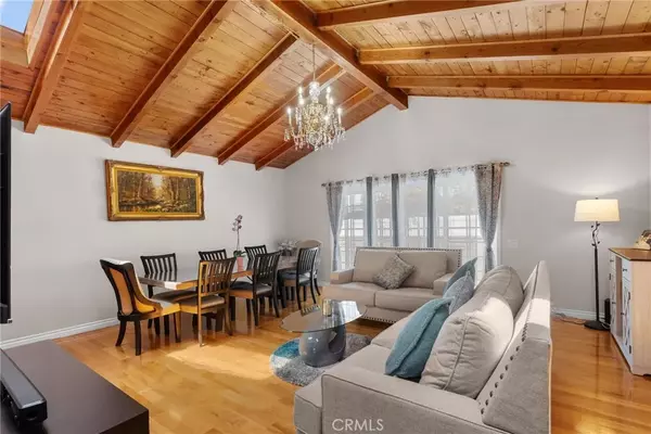 Northridge, CA 91324,8957 Eames Avenue