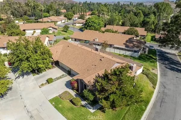 Newhall, CA 91321,26116 Rainbow Glen Drive #35
