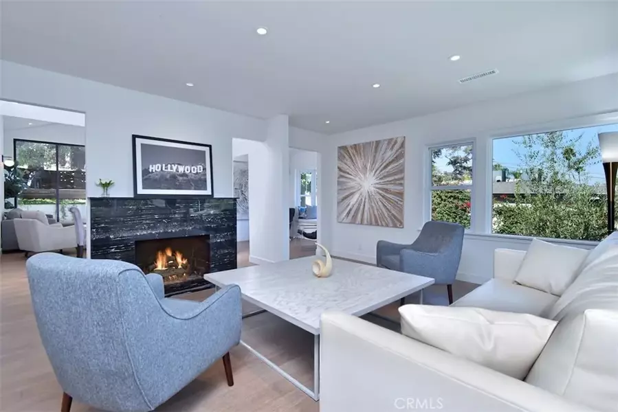 3935 Kentucky Drive, Los Angeles, CA 90068