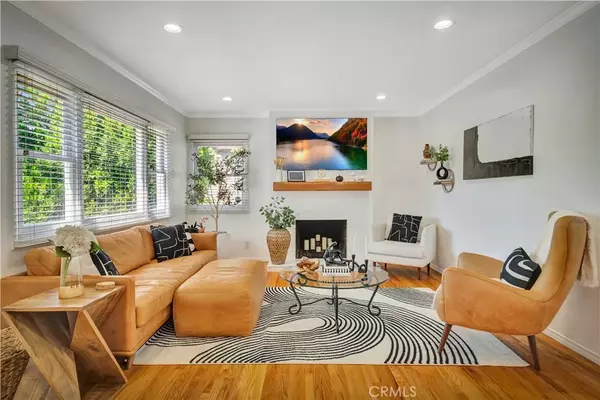 Woodland Hills, CA 91364,21907 De La Osa Street