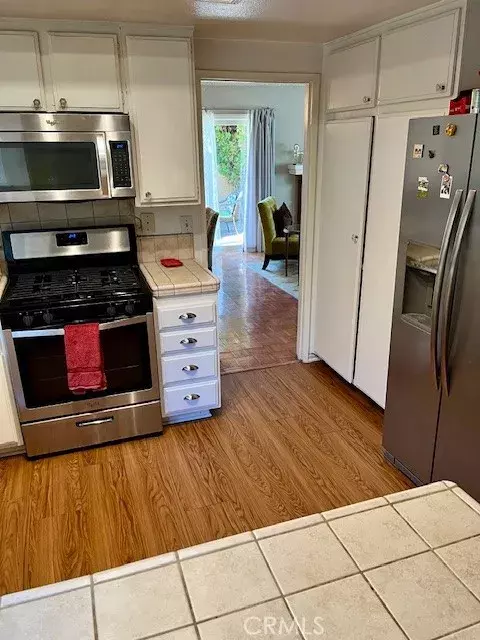 Oak Park, CA 91377,320 Kanan Road