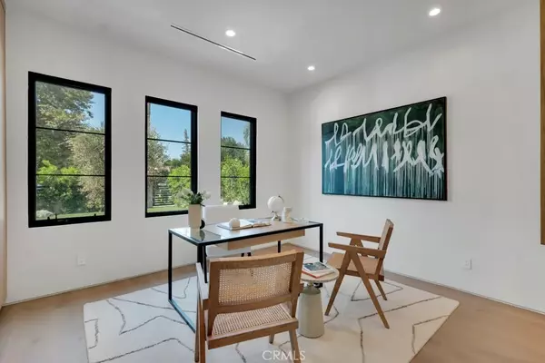 Studio City, CA 91604,13024 Bloomfield Street