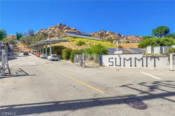 Canoga Park, CA 91304,24425 Woolsey Canyon #130