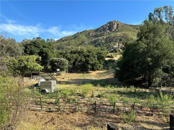 Agoura, CA 91301,30100 Mulholland