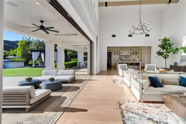 Calabasas, CA 91302,2037 Delphine Lane