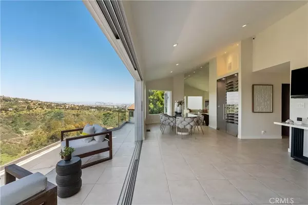 1680 Summitridge Drive, Beverly Hills, CA 90210