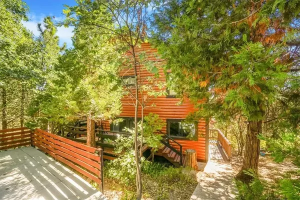 Lake Arrowhead, CA 92352,695 Grass Valley Road