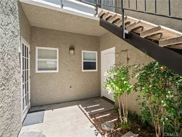 Saugus, CA 91350,27644 Susan Beth Way #F