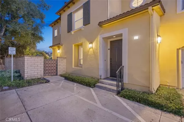 Valencia, CA 91381,27012 Fairway Lane #87