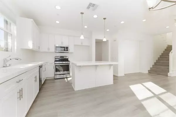 Saugus, CA 91350,21773 Propello Drive