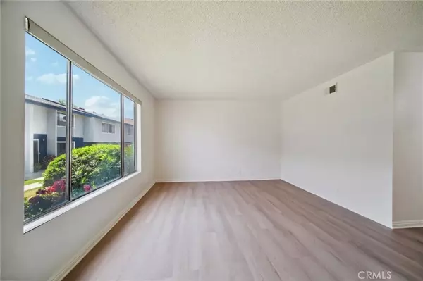San Fernando, CA 91340,1926 Lucas Street ##2