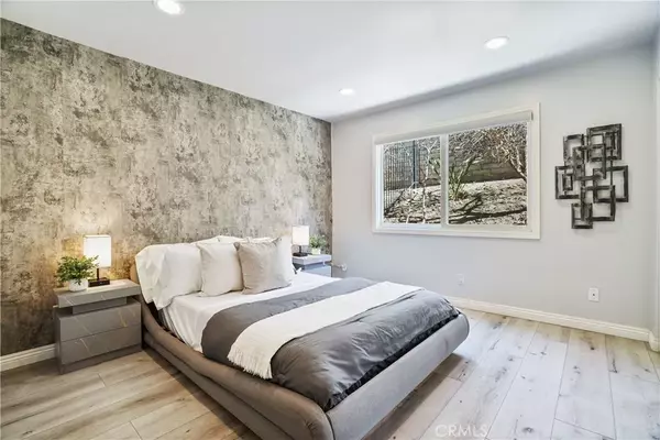 Calabasas, CA 91302,23022 Peacock Court