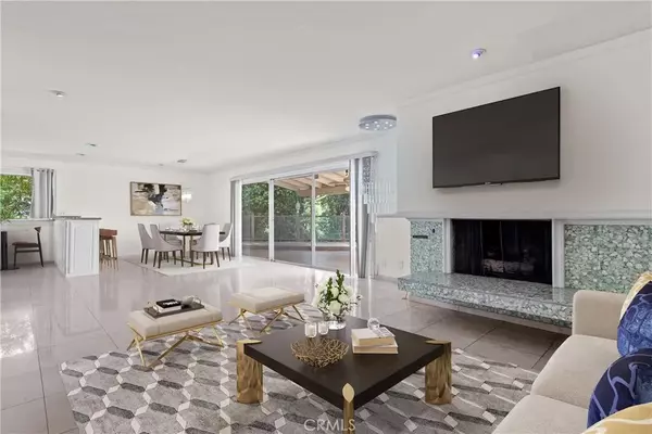 Woodland Hills, CA 91364,4616 COYLE