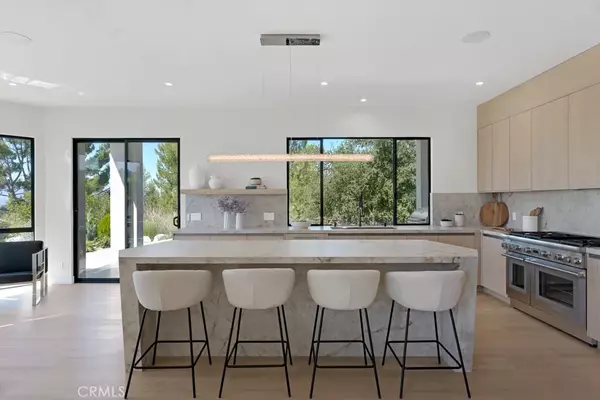 Tarzana, CA 91356,4015 Clarinda Drive