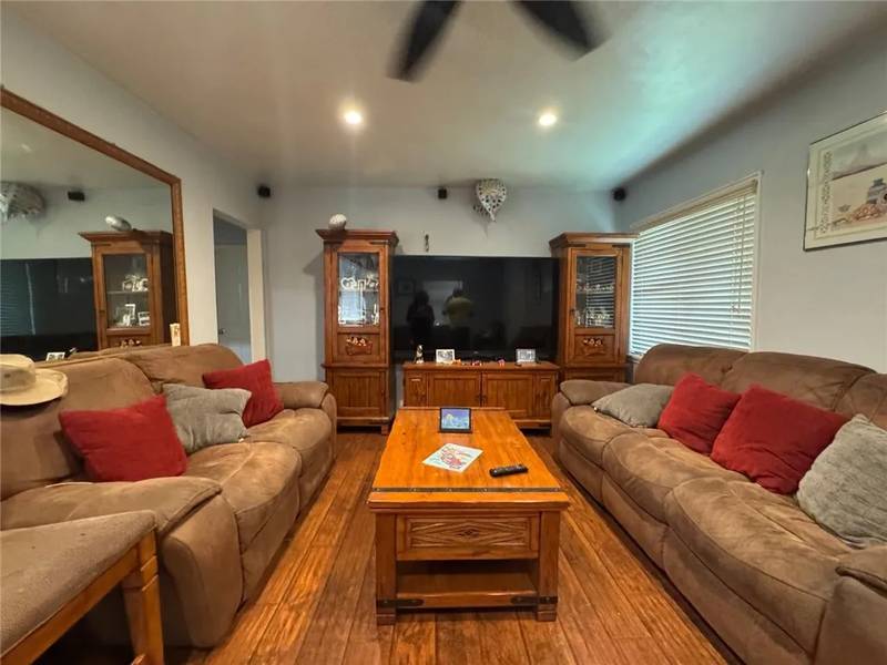 5931 Tobias Avenue, Sherman Oaks, CA 91411