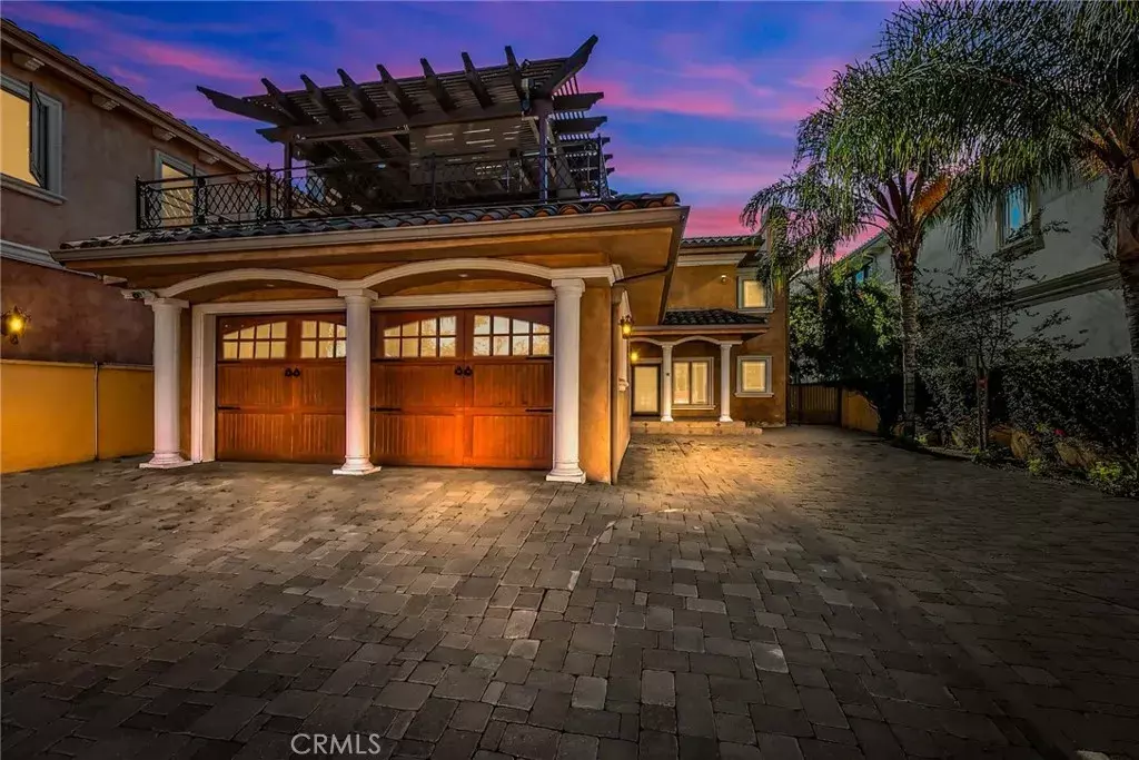 Sherman Oaks, CA 91403,15014 Valleyheart Drive
