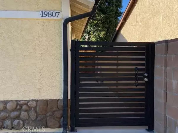 Winnetka, CA 91306,19807 Blythe